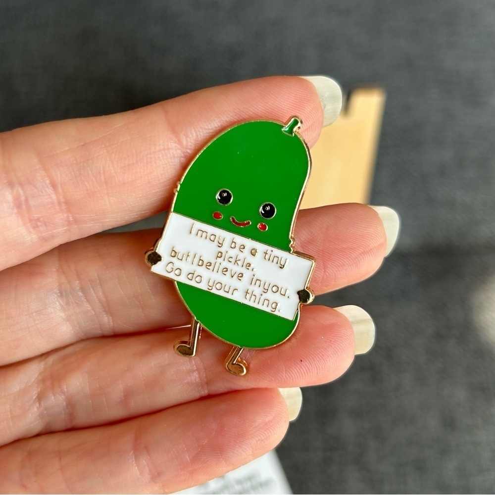 POSITIVE PICKLE Brooch Pin + Affirmation Card Set, Green, Gold - Picture 10 of 17
